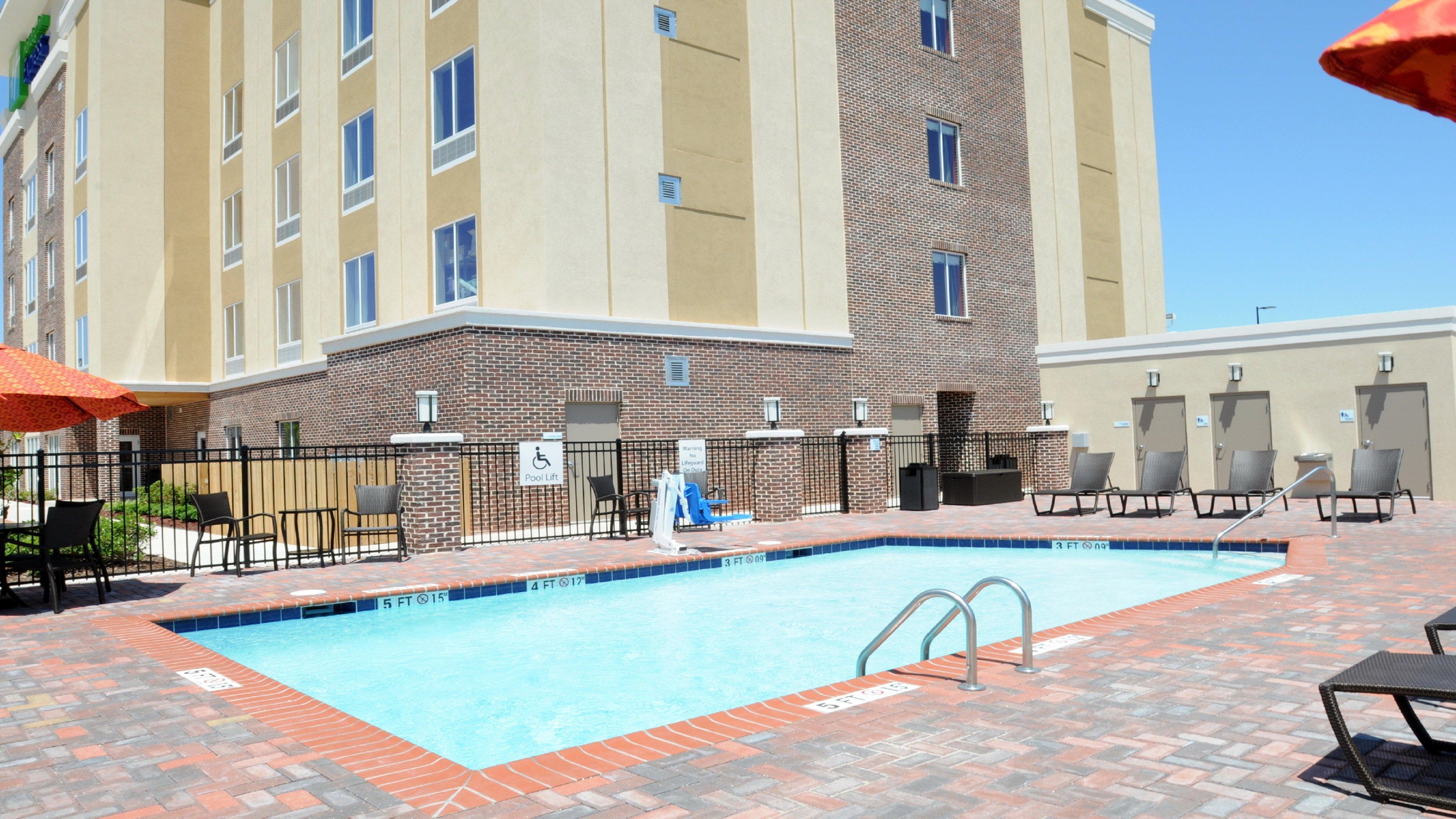 Holiday Inn Express Covington-Madisonville By Ihg Экстерьер фото